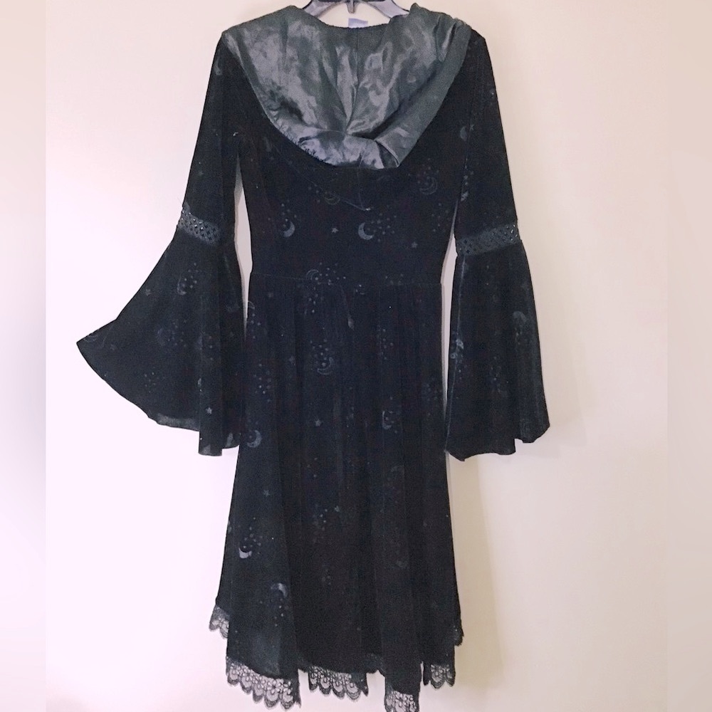 Celestial Hooded Velvet Dress - Picture 5 of 11